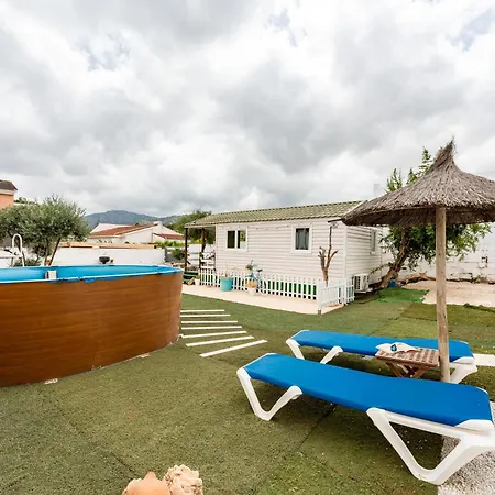 Aleo Solo Familias Holiday park *